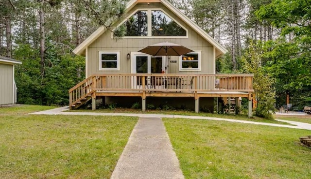 Cozy Chalet in the Heart of Northern Michigan