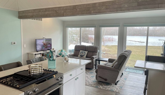 Cozy Cottage close to Ann Arbor!