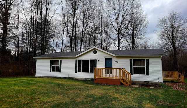 Cozy House between Mt Pleasant and Midland!