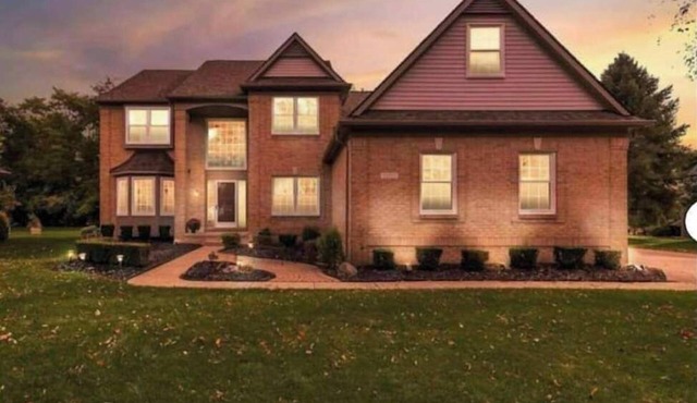 Cozy House in Farmington Hills, MI
