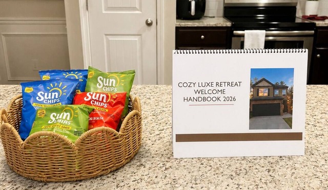 Cozy Luxe Retreat. Modern 3BR Near ATL Airport, Downtown, MARTA