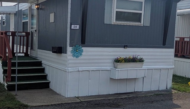Cozy Tiny House- 25mins From Downtown Detroit