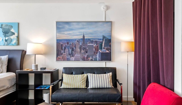 (CPB) Premium Studio with Granite Counters and Weekly Cleaning