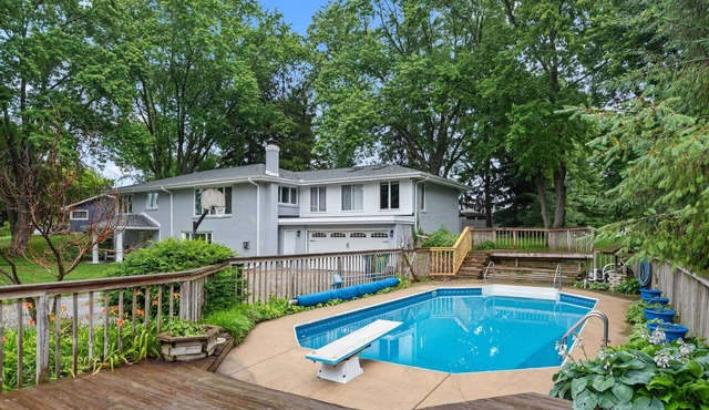 Creekside Lodge Retreat - Pool, Billiards & Arcade