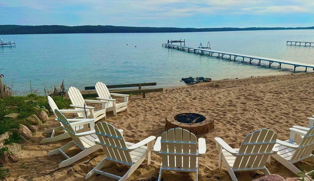 Crystal Lake Hillside with Private Sandy Beach and Hot Tub!