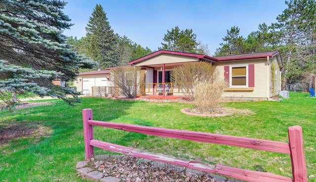 Dog-Friendly Michigan Home w/Deck & Fire Pit!