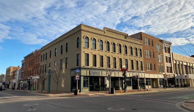 Downtown Adrian apartment with parking and wifi