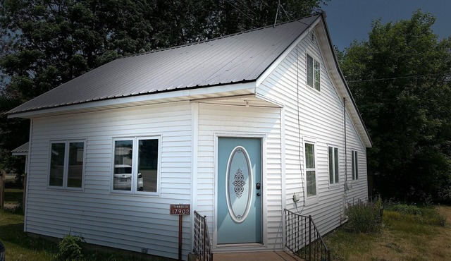 Downtown Townsend-Easy Access to all Amenities/Trails. Truck & Trailer Parking