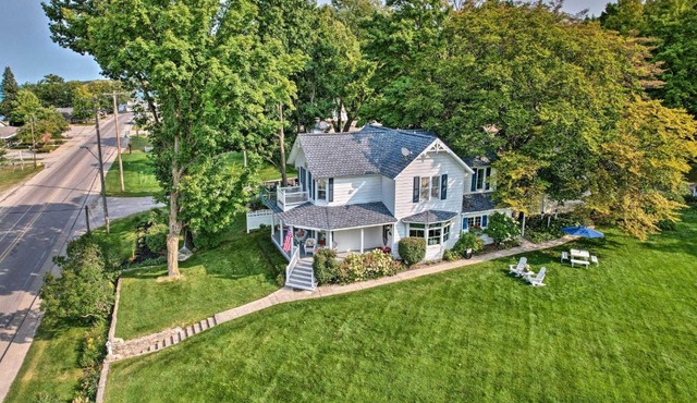 Elegant 1905 Home: Steps to Torch Lake & Dtwn