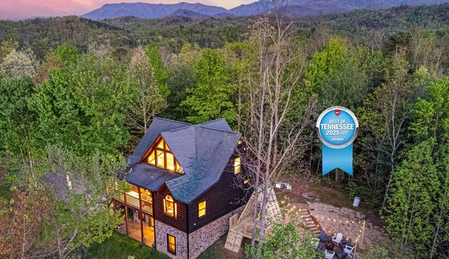 EPIC Outdoor Area*Secluded*FirePit*HotTub*GameRoom