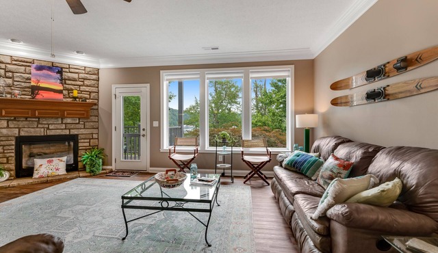 Expansive dog-friendly condo w/free attraction tickets, lake views & dock access