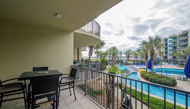 Experience Coastal Comfort Phoenix on the Bay 1129