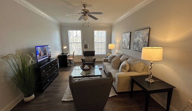 Fabulous One Bedroom/One Bath Fully Furnished Apt in Alpharetta