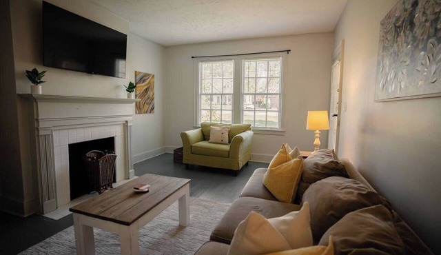 Family 2BR Home | Spacious & Pets Welcome