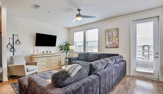 Family Escape w/Garage, Pool & Gym