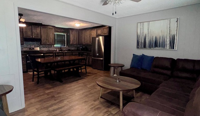 Family-Friendly 3BR Gem in Philadelphia – Your Home Away from Home!