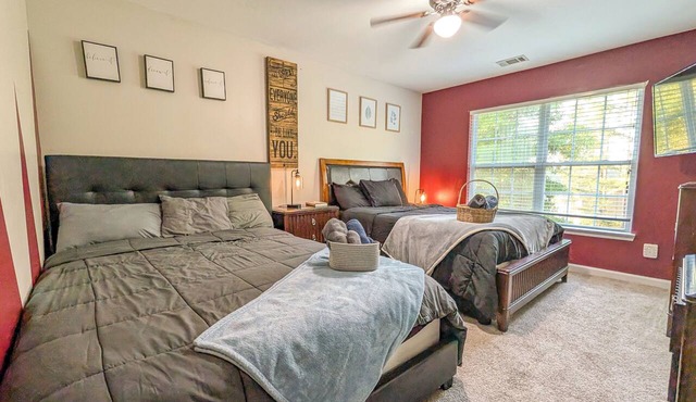 FIFA 4BR ATL-Home Gym, Free Parking, Sleeps 10