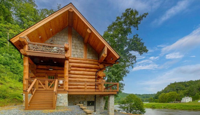 Fish, Float & Relax! Riverfront Retreat in Sparta in Sparta