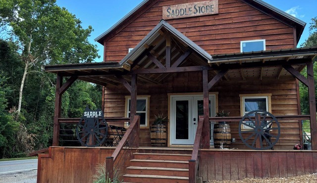 Float the river Historic 1916 Saddle Store with covered porchMammoth Spring Ar in Mammoth Spring