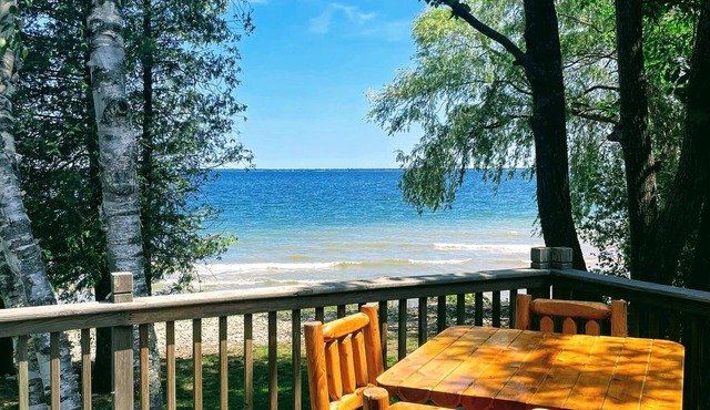 FOUR SEASON LAKE FRONT HOME - FAMILY HOLIDAYS