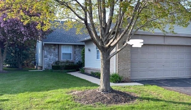 Furnished 2 BDRM 2 BA condo in Utica - LONG TERM