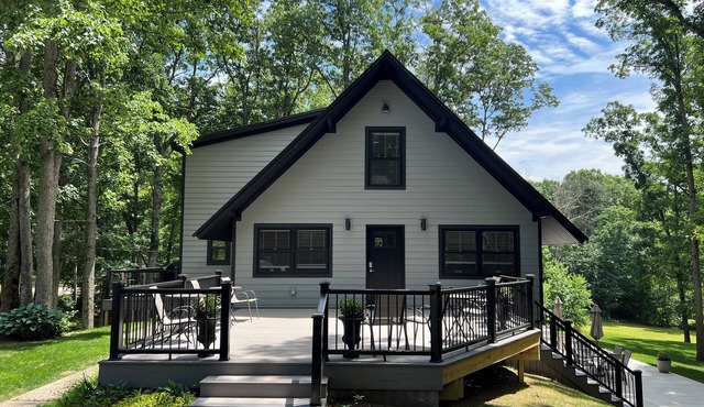 Golfer's Getaway! Located within one mile of Dream and Nightmare Golf Courses