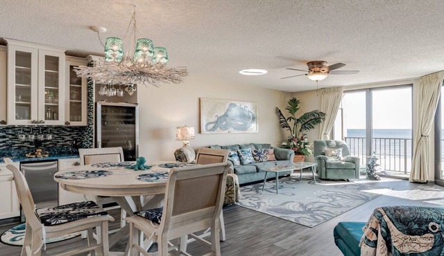 Great 4th Floor 3br Beachfront Phoenix X Condo!