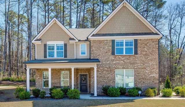 Great for Families! Getaway w/Yard in Atlanta