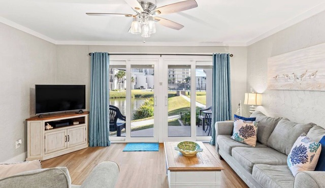 Ground floor, park at your front door. Sleeps 6