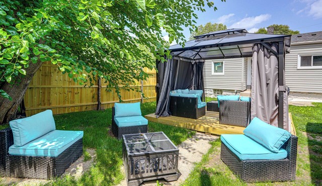 Group-Friendly Toledo Home for Zoo & Game Days