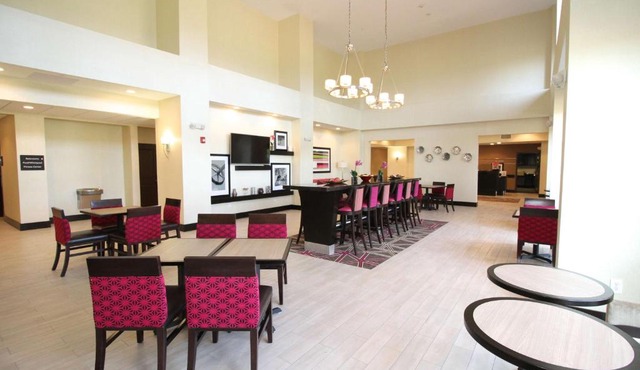 Hampton Inn and Suites Sandusky/Milan in Milan