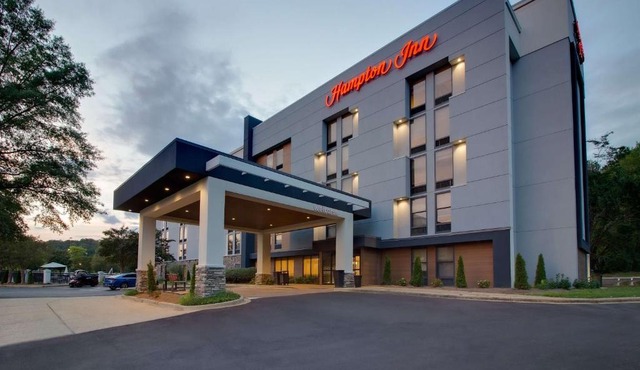 Hampton Inn Birmingham-Colonnade 280