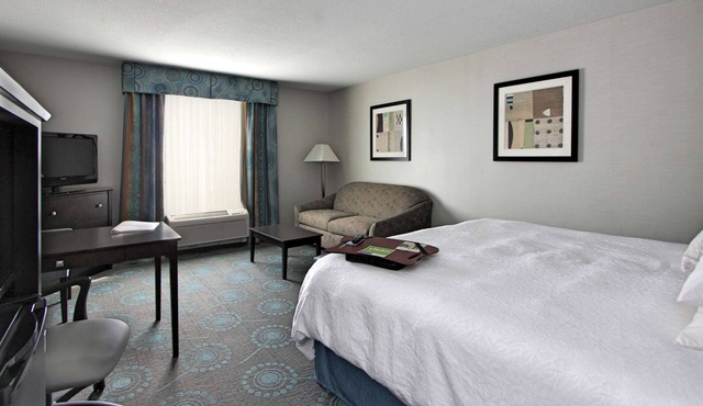 Hampton Inn Defiance