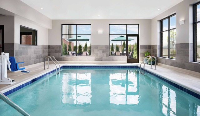 Hampton Inn & Suites Bridgeview Chicago in Summit