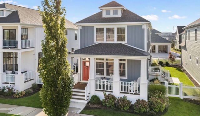 Harbor Shores 3BR in St. Joseph | Community Pool, Sleeps 8, Near Silver Beach