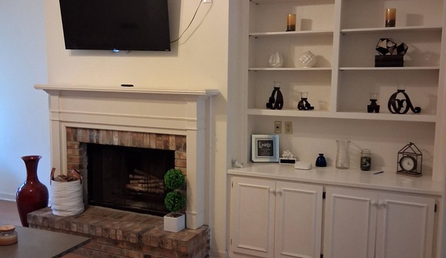 Hidden Gem Townhouse 2-bedroom Flat