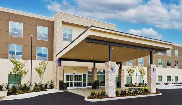 Holiday Inn Express Columbus – Fort Benning Area by IHG