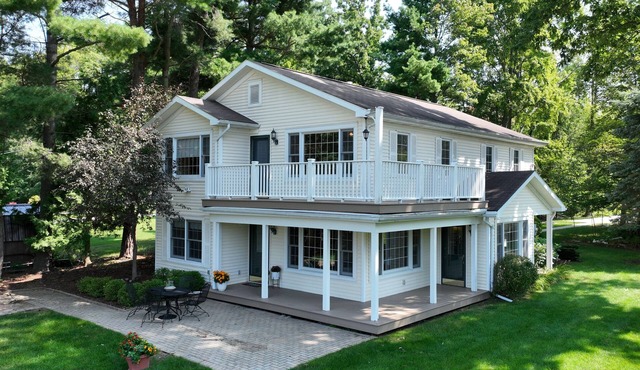 Hope Cottage Retreat, 6 BR and 3 Full bath, Sleeps 15