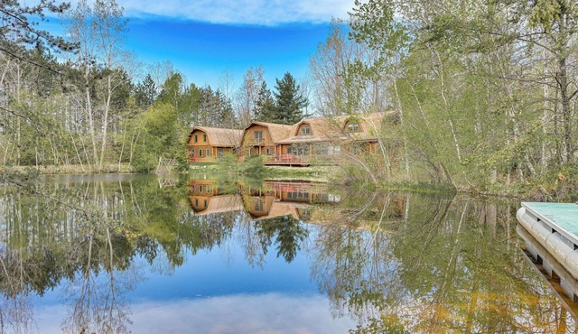 Indoor Pool & Hot Tub! Spacious Sterling Cabin