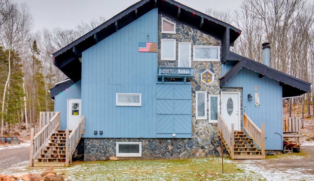 Iron River Condo w/Gas Grill Near Skiing + Hiking