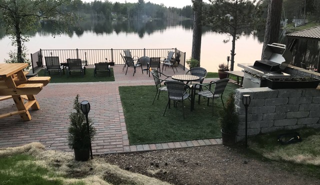 Jack Pines. Beautiful Lake side Property.