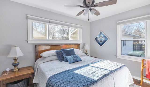 King room in Bed and Breakfast - And A Hot Tub!