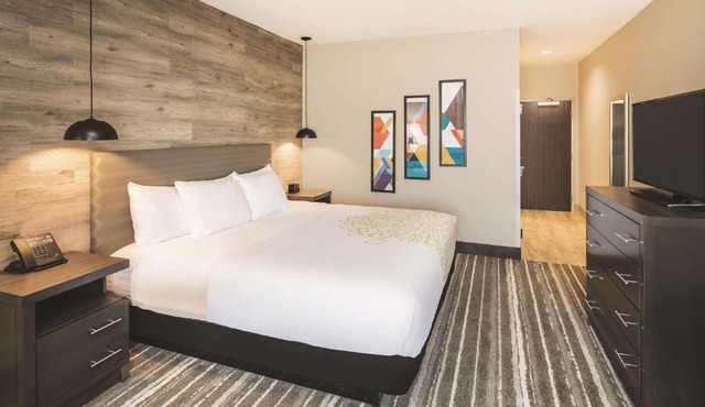 La Quinta Inn & Suites by Wyndham Atlanta South - McDonough