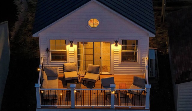 Lake Access Cottage | Hot Tub, Dog-Friendly, Swim/Fish, Sunset & Lake Views in Chippewa Lake