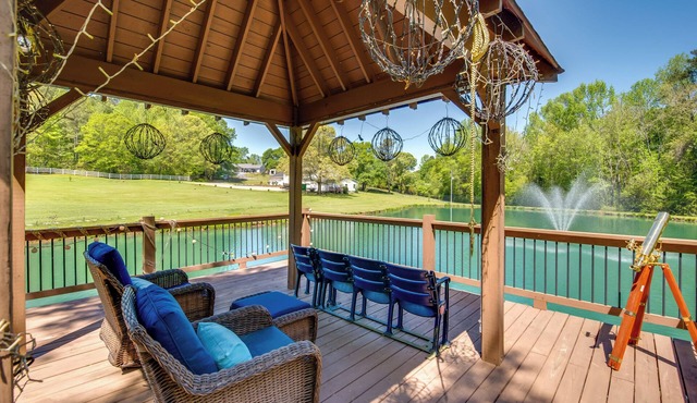 Lake Access & Game Room: 2-Unit Hiram Retreat
