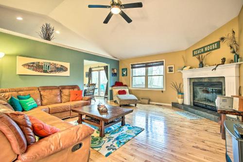 Lake Michigan Gem < Half-Mi to Private Beach!