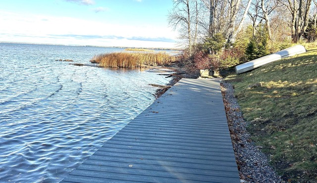 Lake Superior Lakefront Cabin w/Updated 3BR, Kayaks, Views & Trail Access