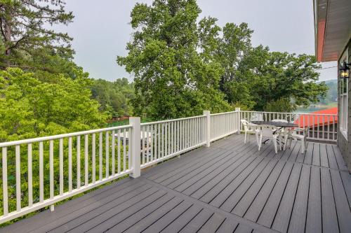 Lakefront Sharps Chapel Retreat w/Boat Dock!