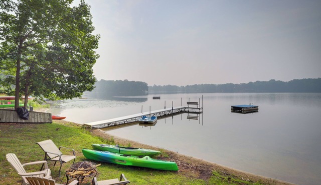Lakefront Sister Lakes Vacation Rental w/Dock!
