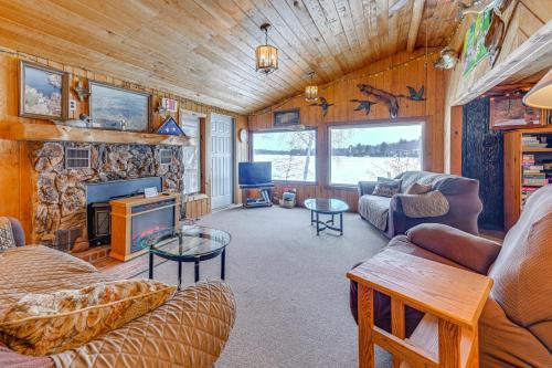Lakefront Suring Home w/Pool Table + Views!